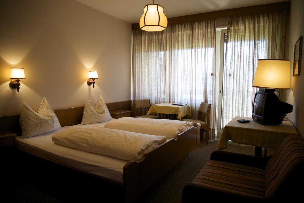 Hotel Tannerhof Merano Esterno foto